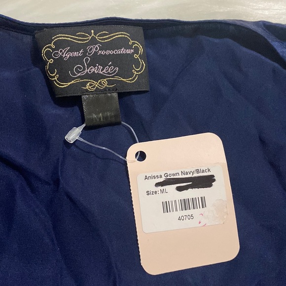 Robe Longue Agent Provocateur Anissa - Soirée Bleue En Soie Taille Small/Medium - Neuve Sans étiquettes, Idéale Pour événements Chics